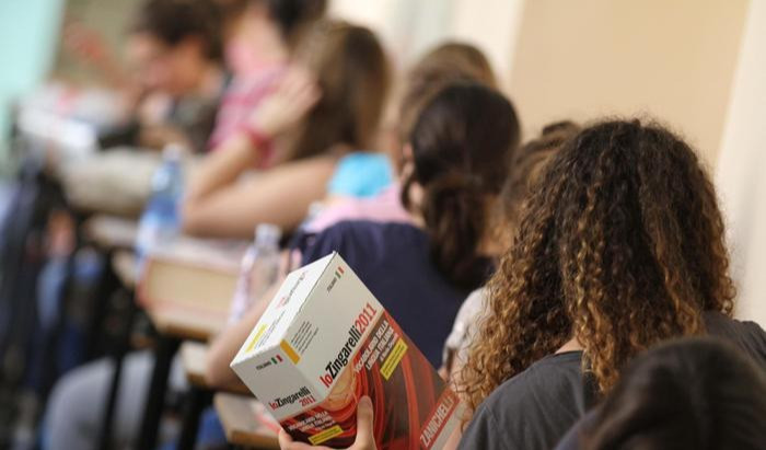 Genova, sequestrano un professore: arrestati due ex studenti ma è un'esercitazione