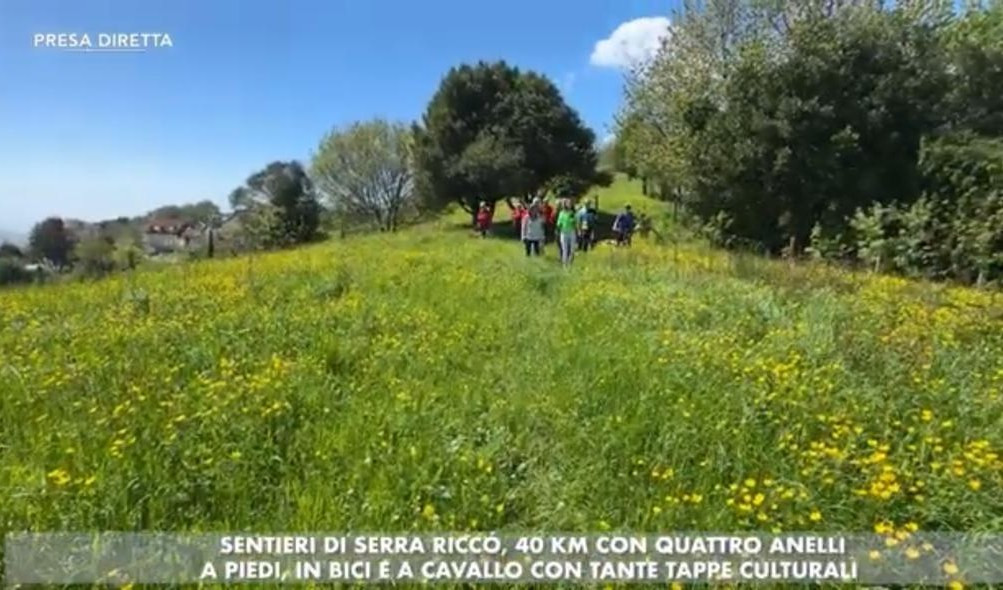 I sentieri di Serra Riccò e le attrazioni culturali della zona in 