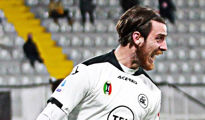 Spezia, stagione finita per Bastoni. Manaj dal primo minuto