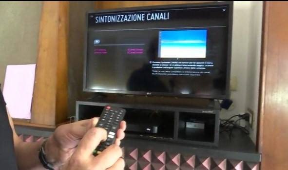 Cambio frequenze, ecco come si risintonizza il televisore