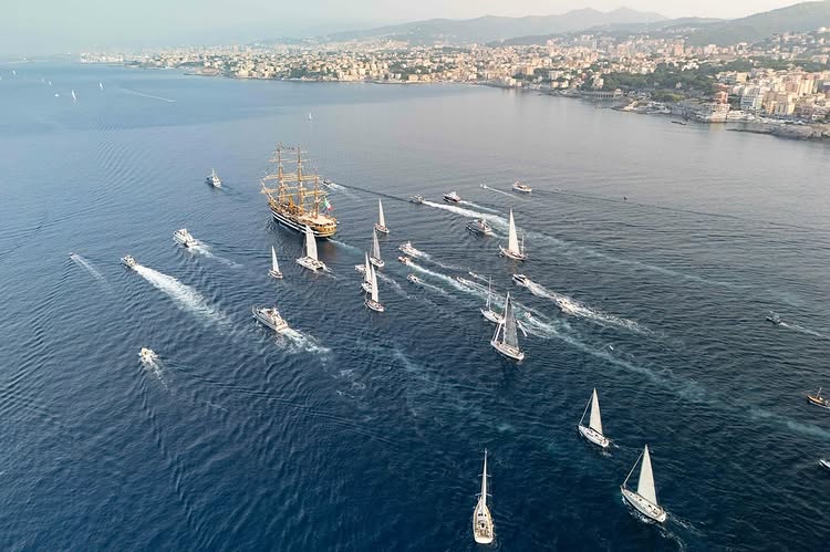 Il timelapse dell'ingresso in porto del Vespucci