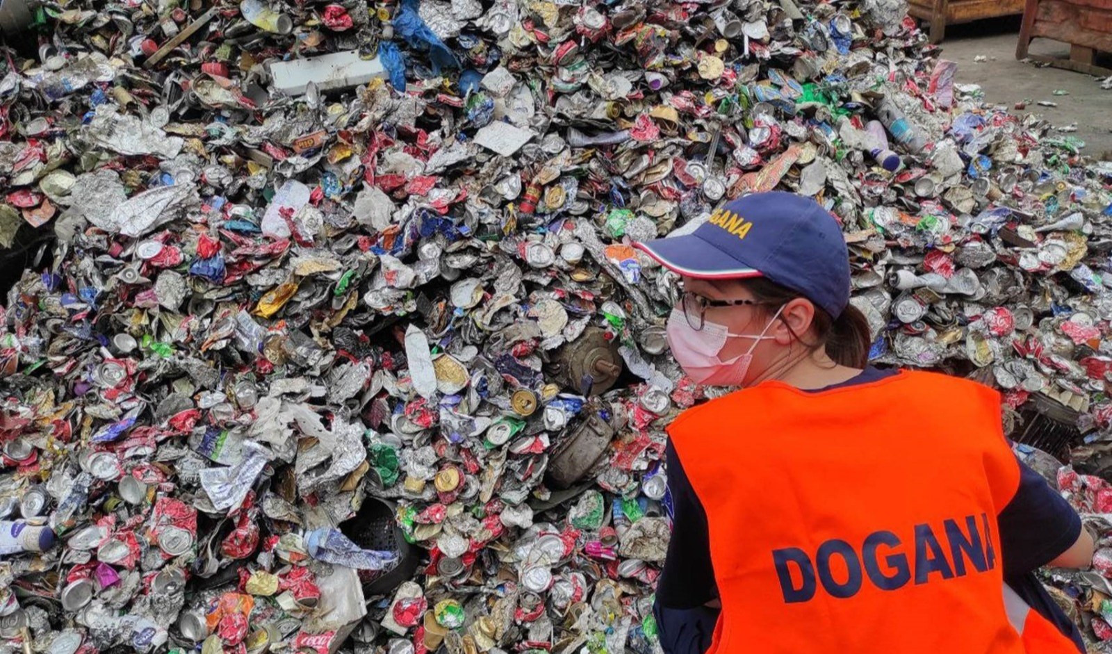 Bloccati rifiuti illeciti al Porto di Pra' per Pakistan