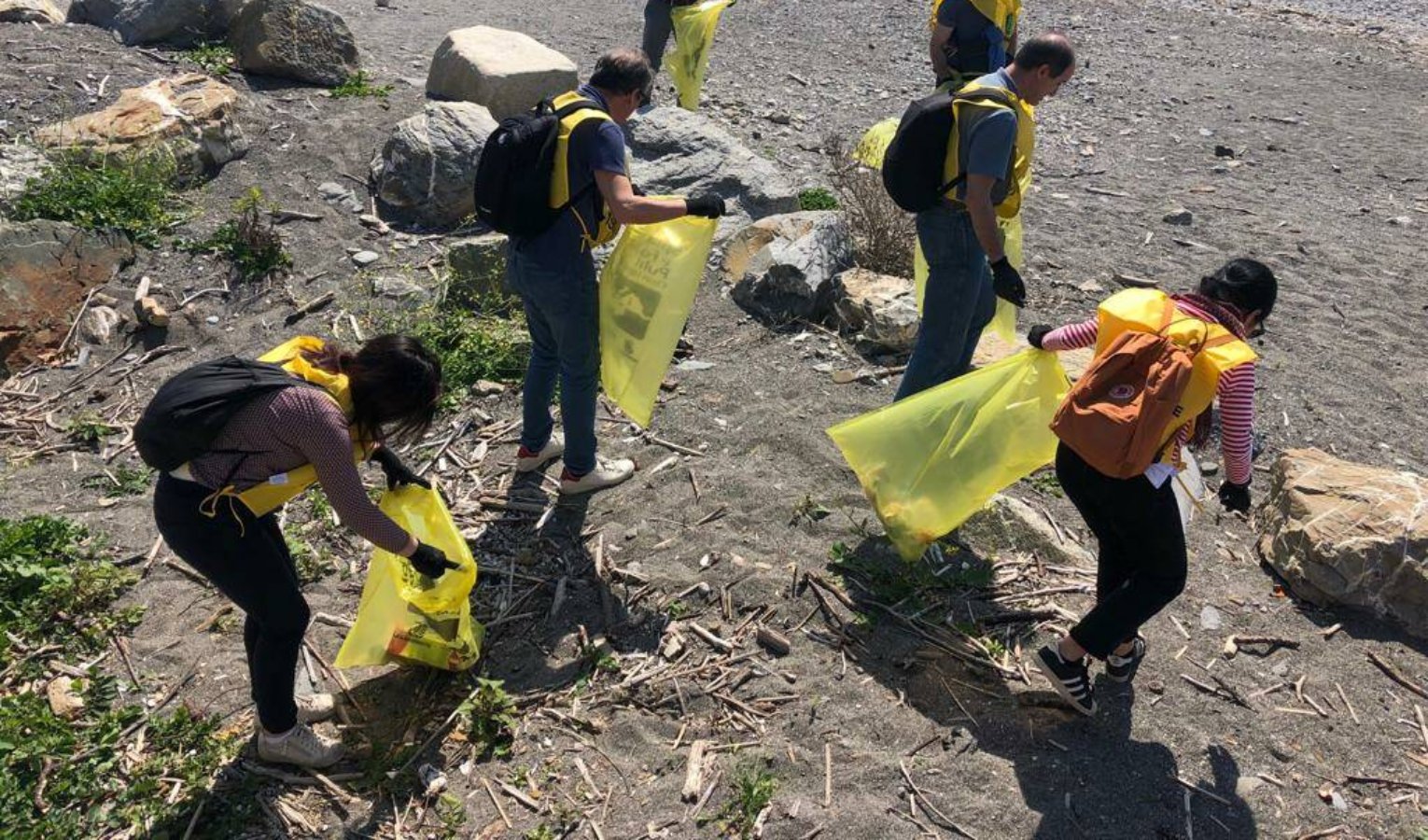 La Spezia, raccolti in spiaggia oltre 500 kg di rifiuti