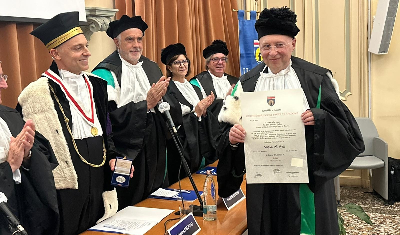 Unige, laurea ad honorem al Nobel per la chimica Stefan Hell