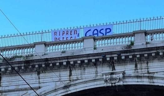 Genoa, striscione pro Gasperini