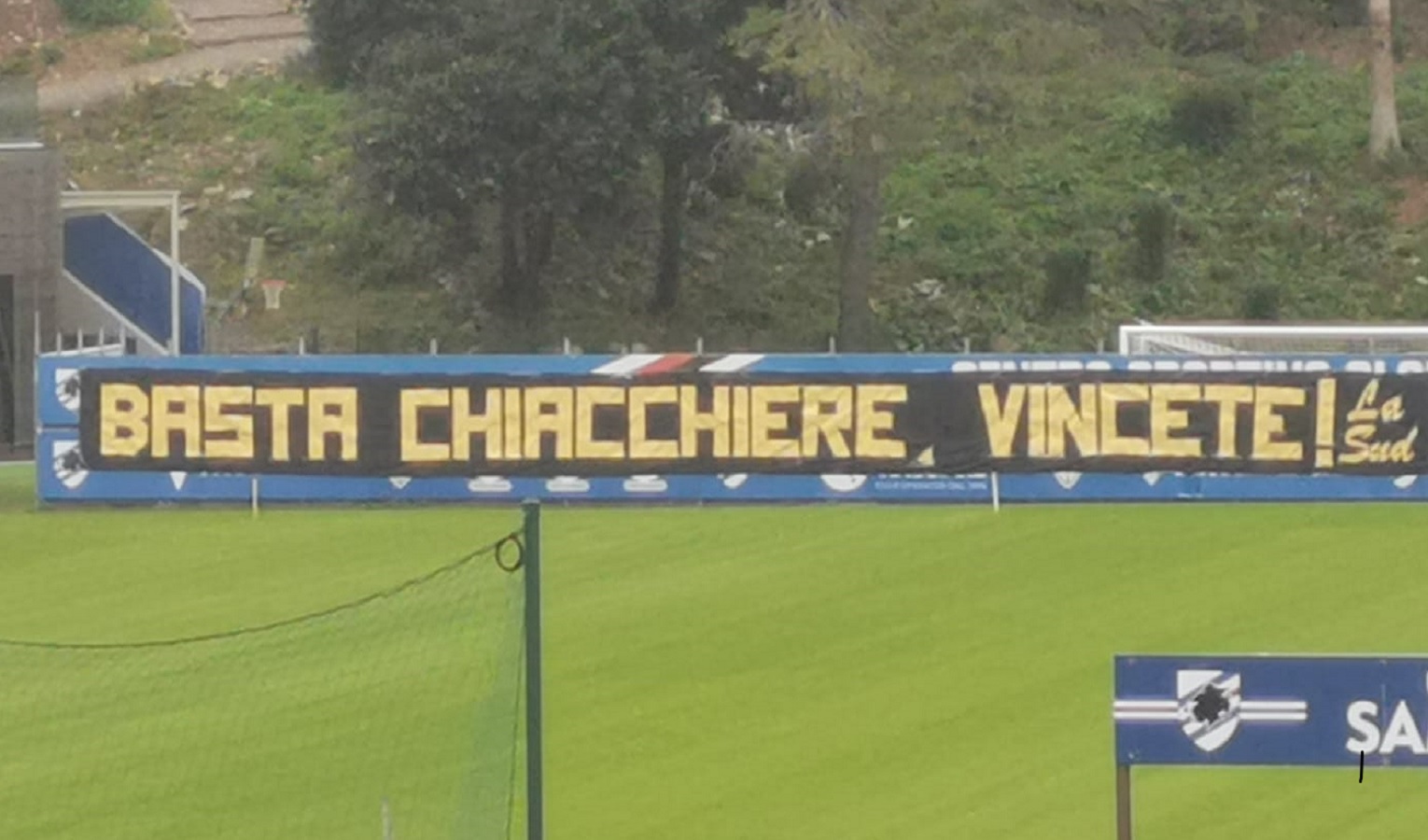 Sampdoria, blitz dei tifosi a Bogliasco. Donati: 