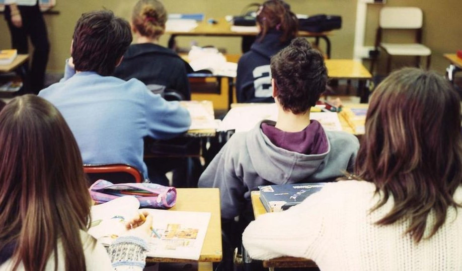 Iscrizioni a scuola, gli studenti liguri scelgono il liceo