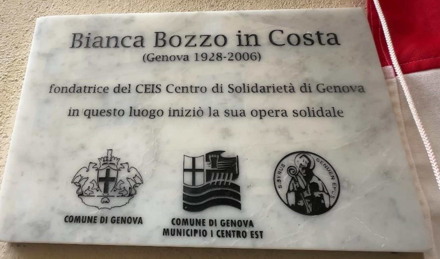 Una targa commemorativa in memoria di Bianca Costa Bozzo