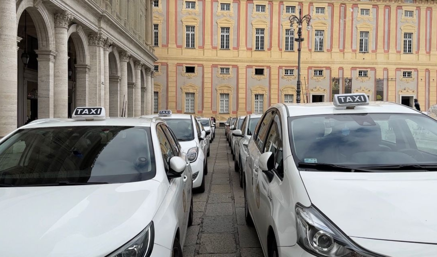 Anche a Genova adesione pressoché totale allo sciopero taxi