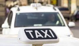 Sciopero nazionale, a Genova taxi a passo d'uomo contro il ddl Concorrenza