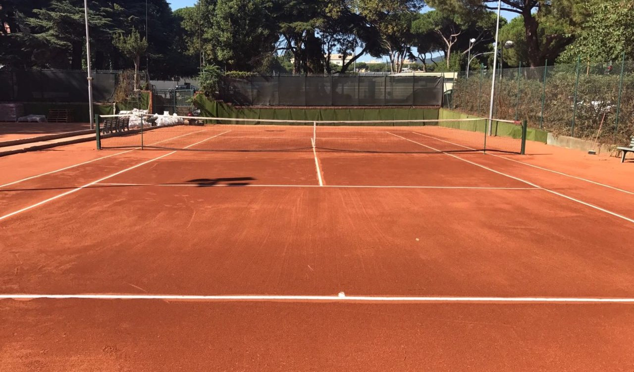Genova, ladri nel Club tennis Lido di Albaro: bottino magro