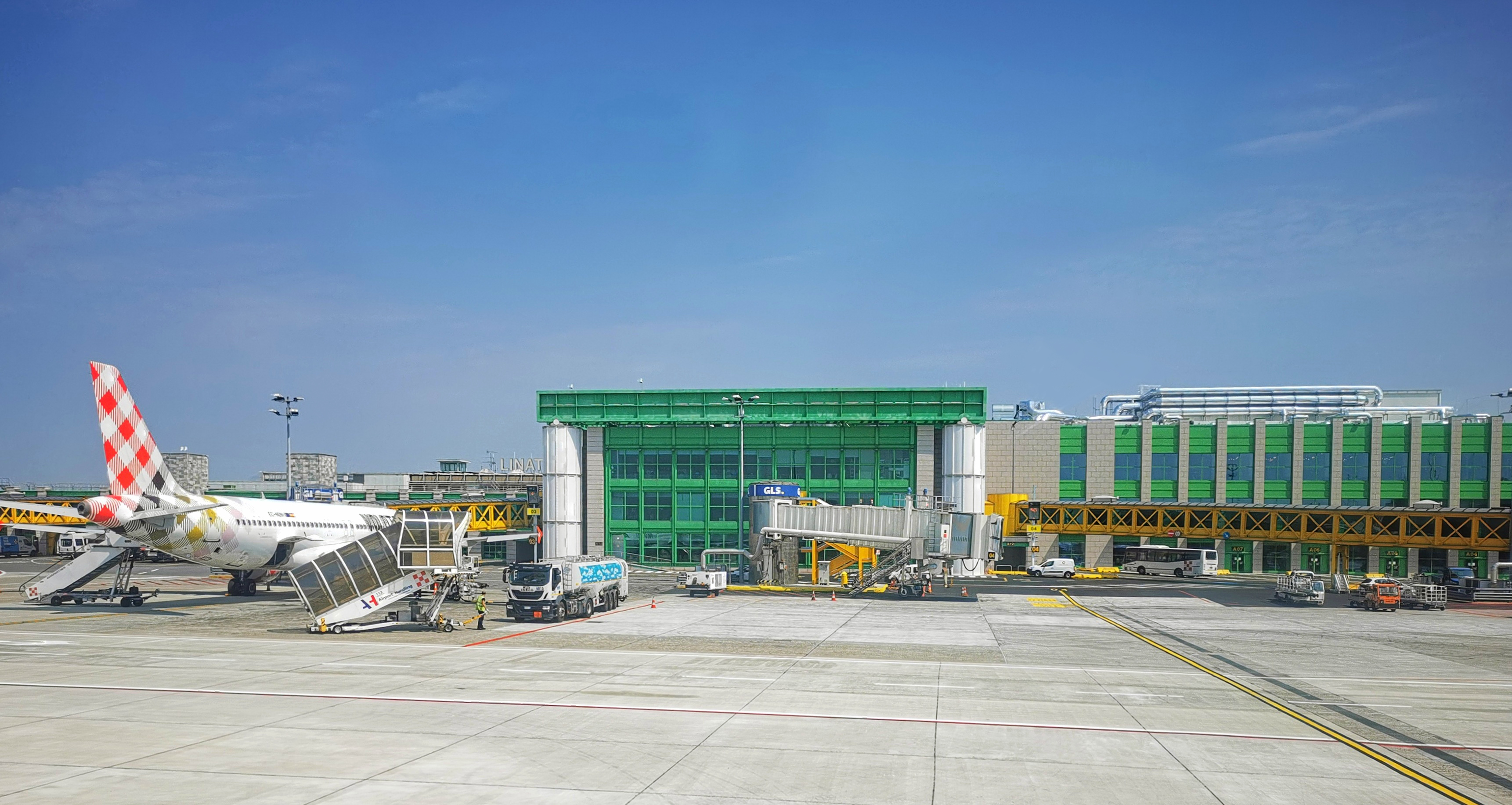 Tragedia di Crans Montana, oggi la salma di Emanuele Galeppini a Genova 