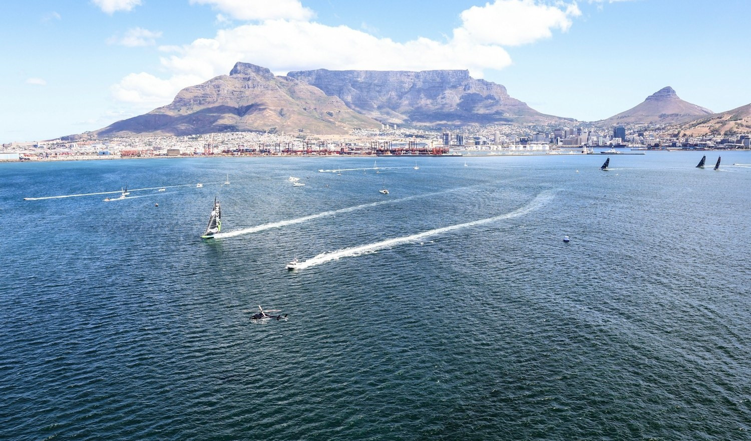 The Ocean Race lascia Cape Town: parte tappa più lunga della storia