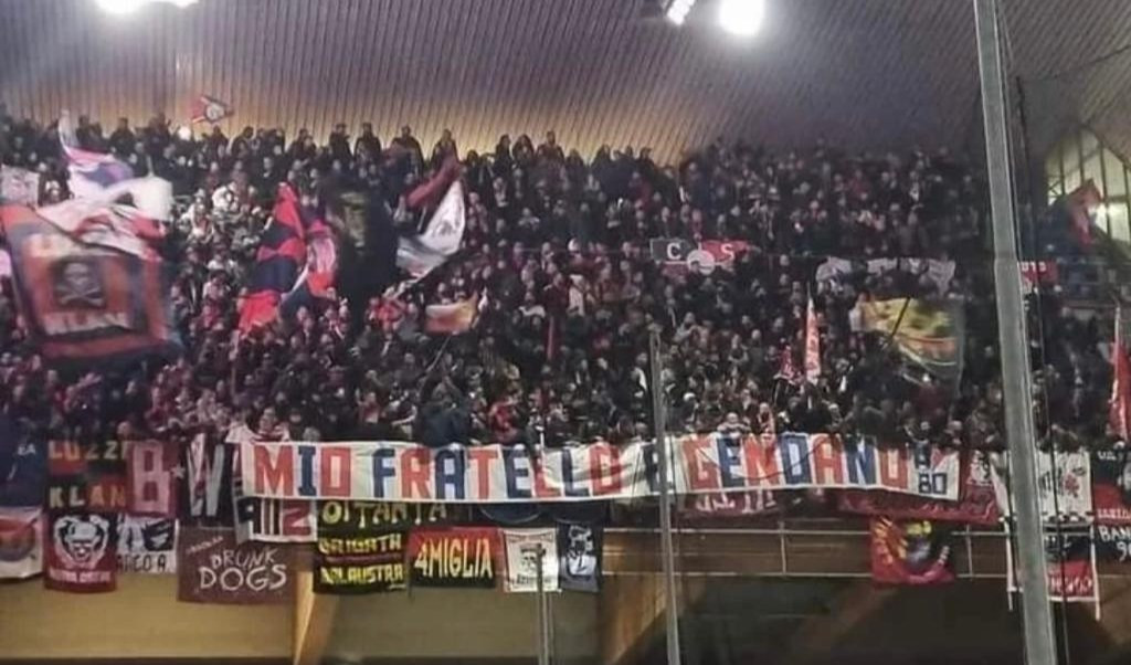 Quegli applausi dei tifosi del Cosenza ai giocatori genoani