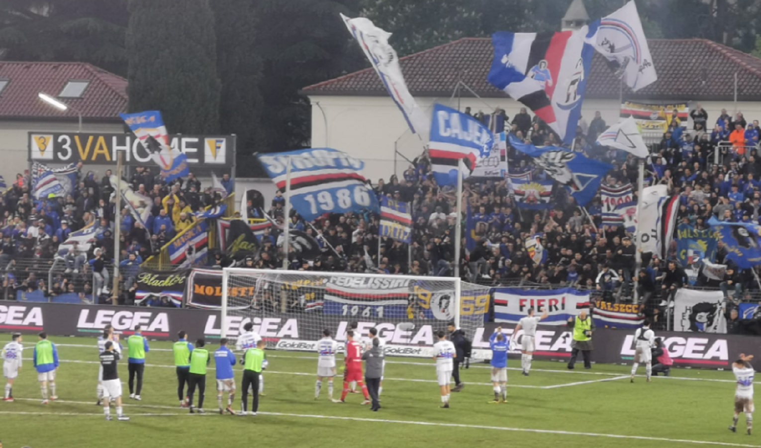 Pedrola e De Luca salvano una brutta Samp: 1-0 a Lecco, è ancora zona play off