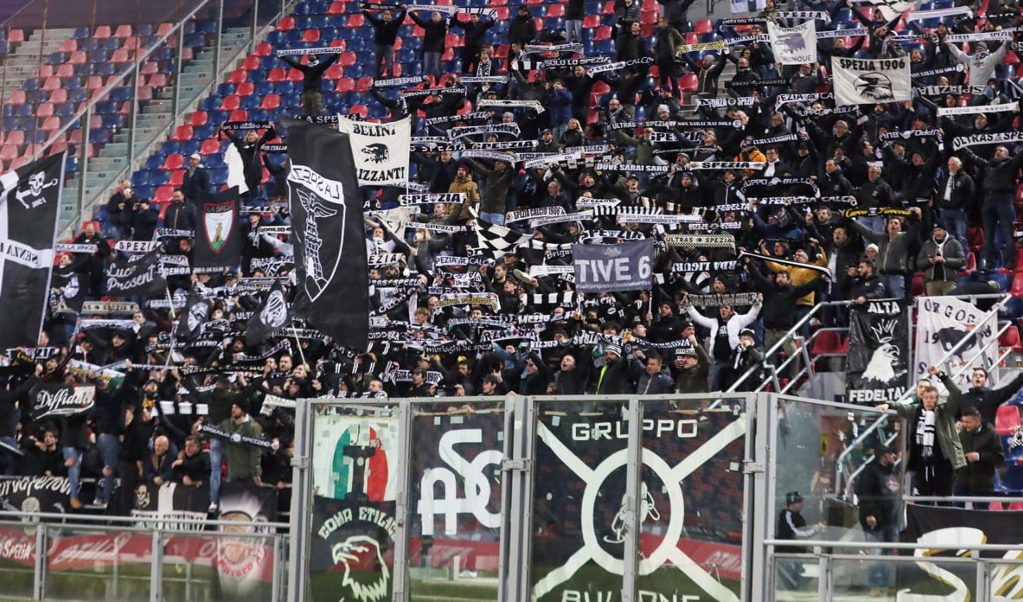 Spezia, tifosi pronti ad invadere Cremona: sarà match decisivo