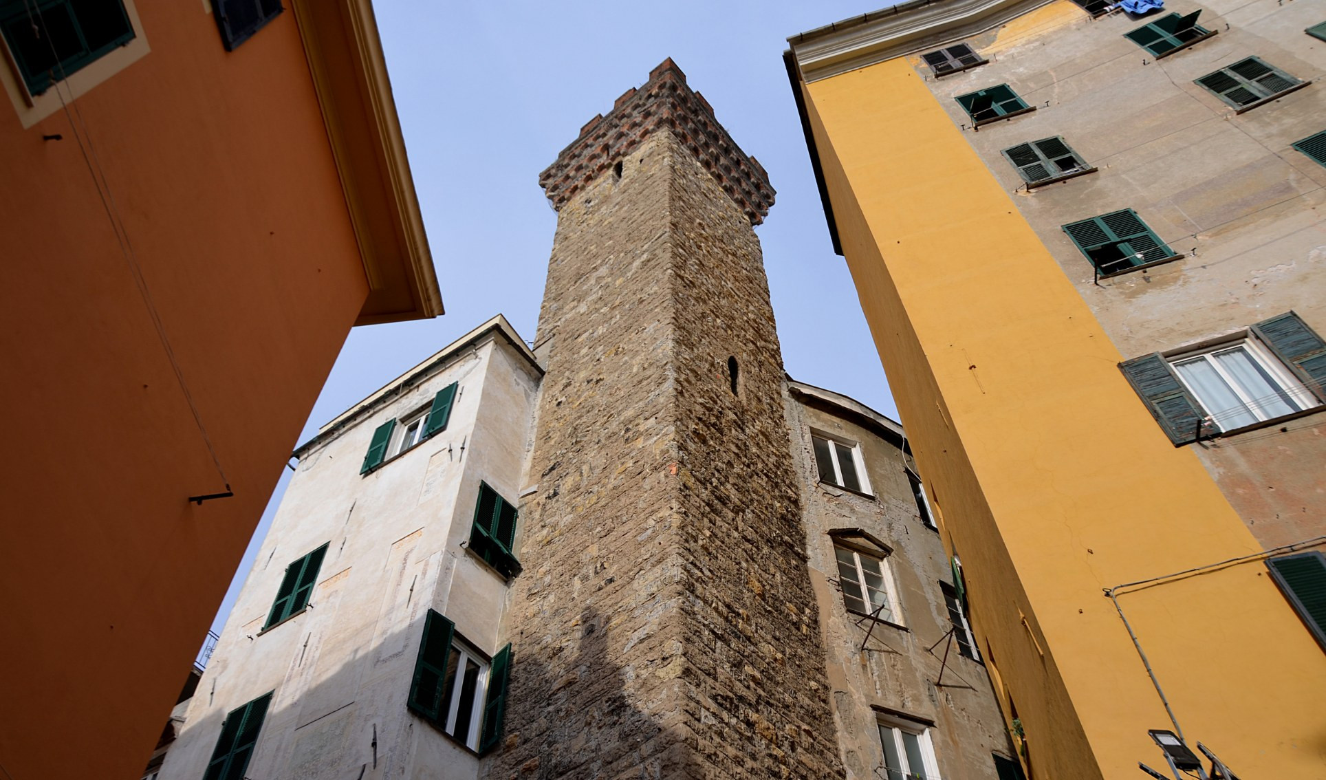 La torre degli Embriaci diventa del Comune: tornerà a essere meta dei turisti