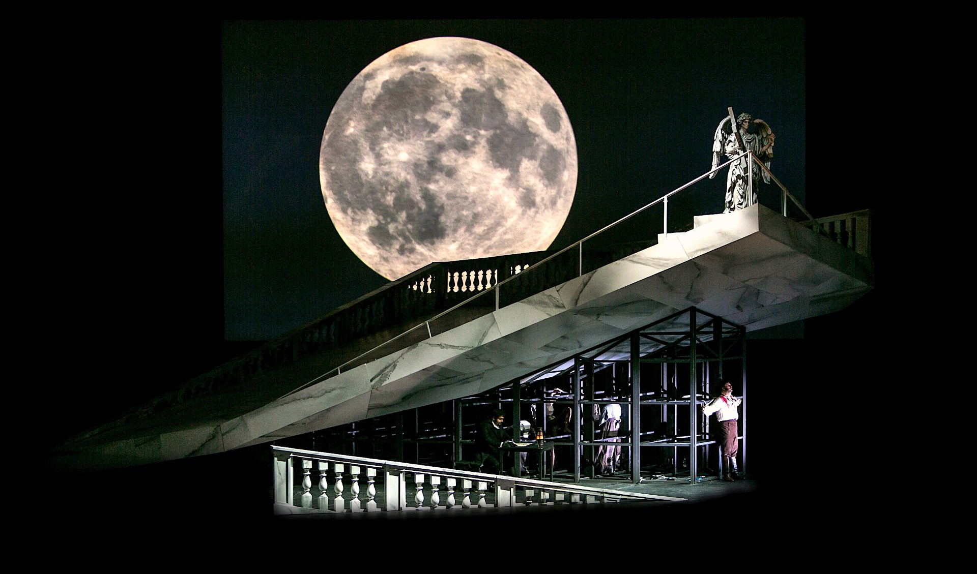 Al Teatro Carlo Felice l'immortale Tosca: tutto pronto per la prima