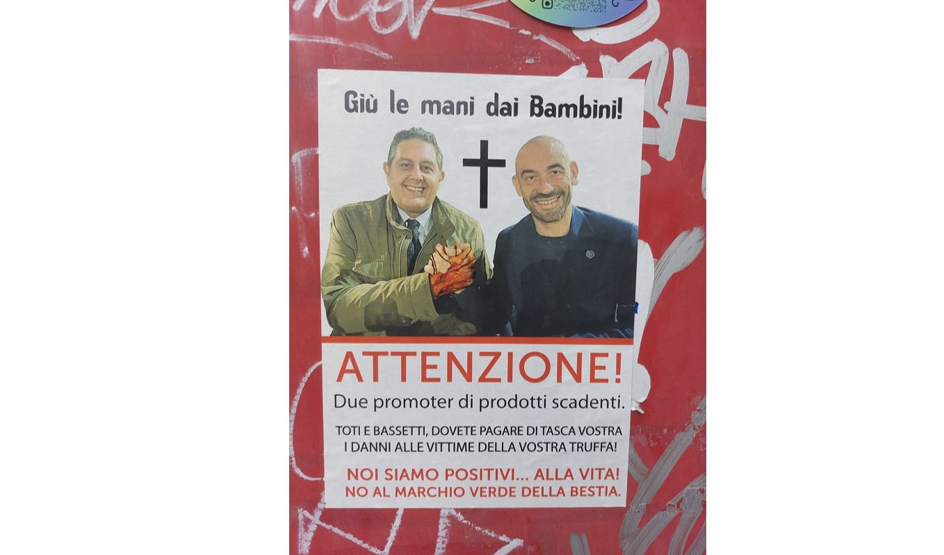 Manifesti contro Toti e Bassetti: 