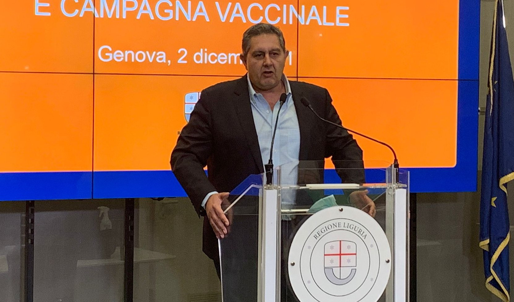 Vaccini in Liguria, l'appello di Toti: 