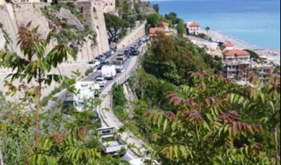 Festività in Francia, traffico in tilt a Ventimiglia e in A10