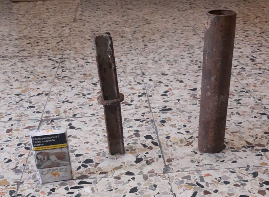 Guerriglia antifascista contro Casapound, 8 agenti feriti da lancio di tubi innocenti e sassi. Caccia ai violenti