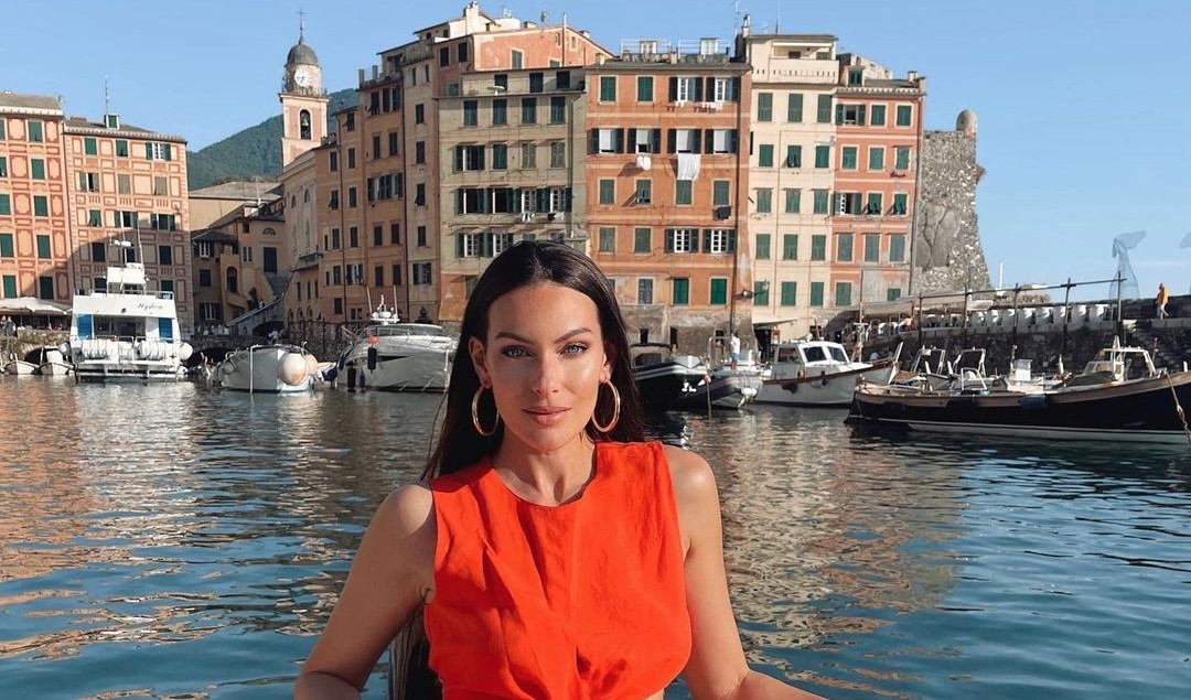 La Liguria fa incetta di influencer, avvistata Paola Turani tra Camogli e Portofino