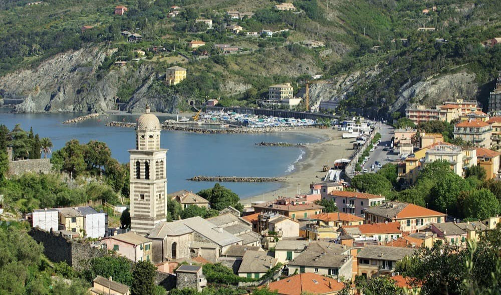 Meteo in Liguria: ritorna il sole, soffia la tramontana