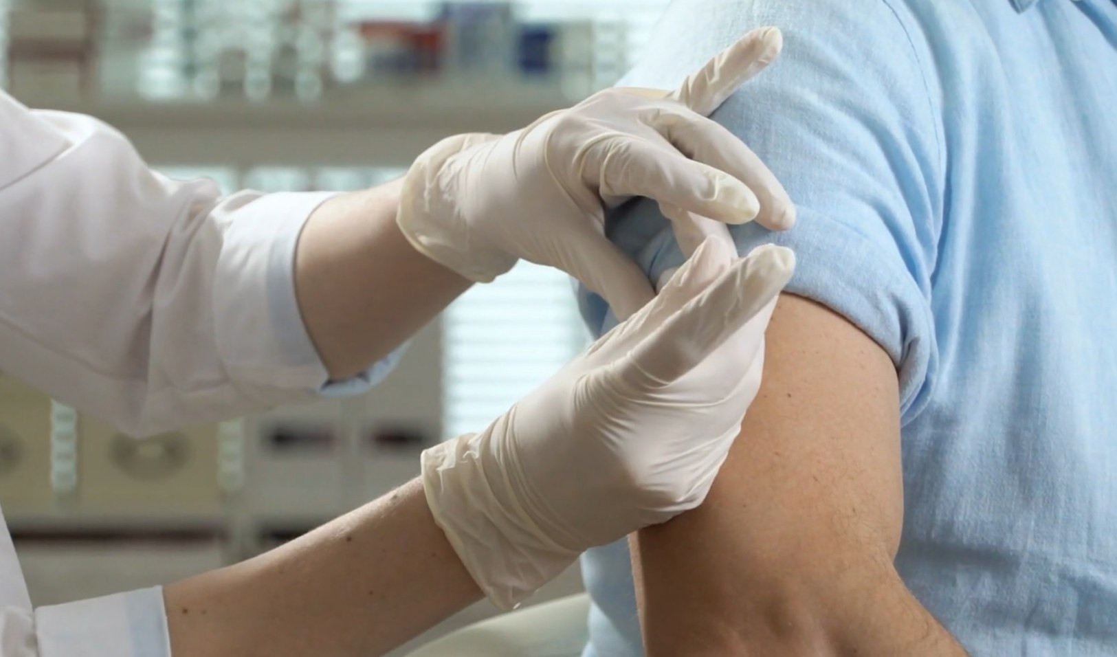 Covid, possibile ok dell'Ema per due nuovi vaccini: 