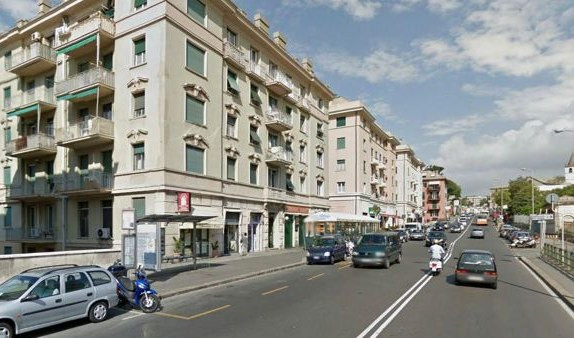 Genova, asfalto rovinato a Sturla: lavori al via il 5 dicembre