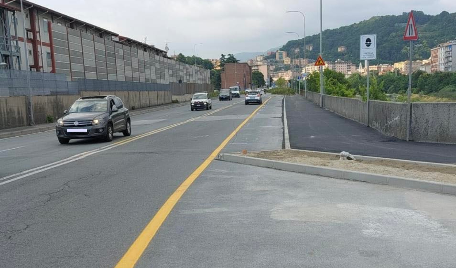 Traffico in via Polonio per la pista ciclabile, ecco la soluzione del Comune