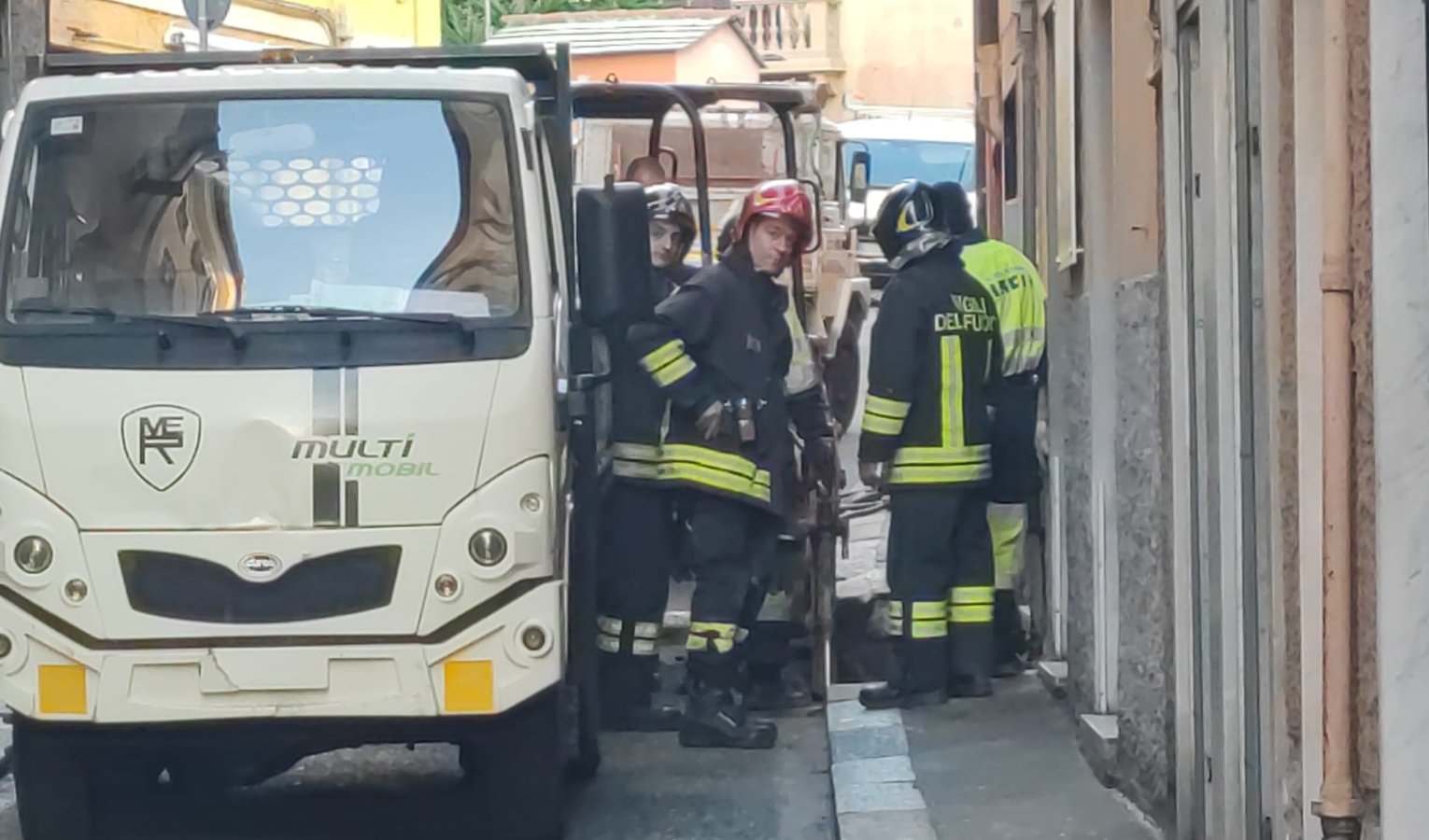 Fuga di gas a Sestri Ponente, allarme cessato alle 19