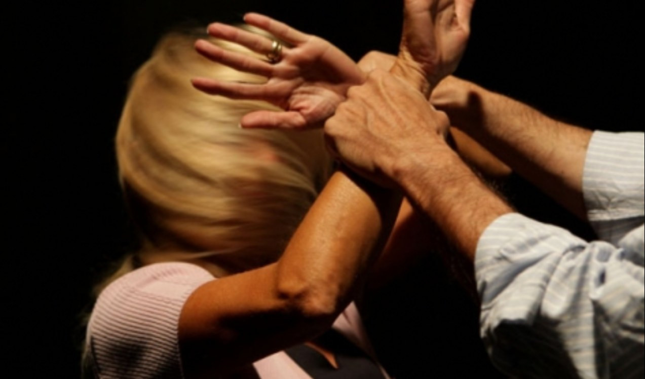 Allarme violenza, raddoppiate le chiamate al 1522. In Liguria 4 femminicidi 