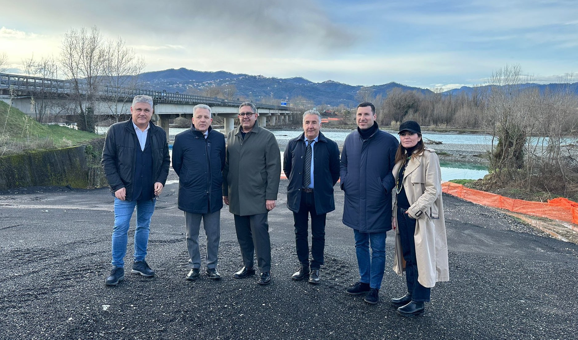 Ponte di Ceparana, tra poco più di un anno i due argini si uniranno