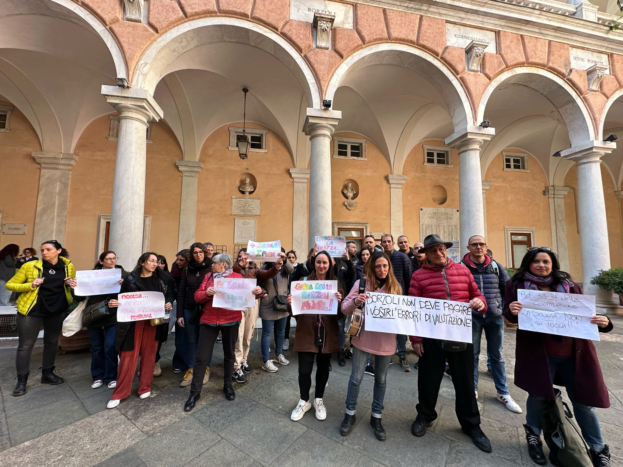 Lavori nella scuola di Borzoli, promesse da Piciocchi ma l'ok deve arrivare da Roma