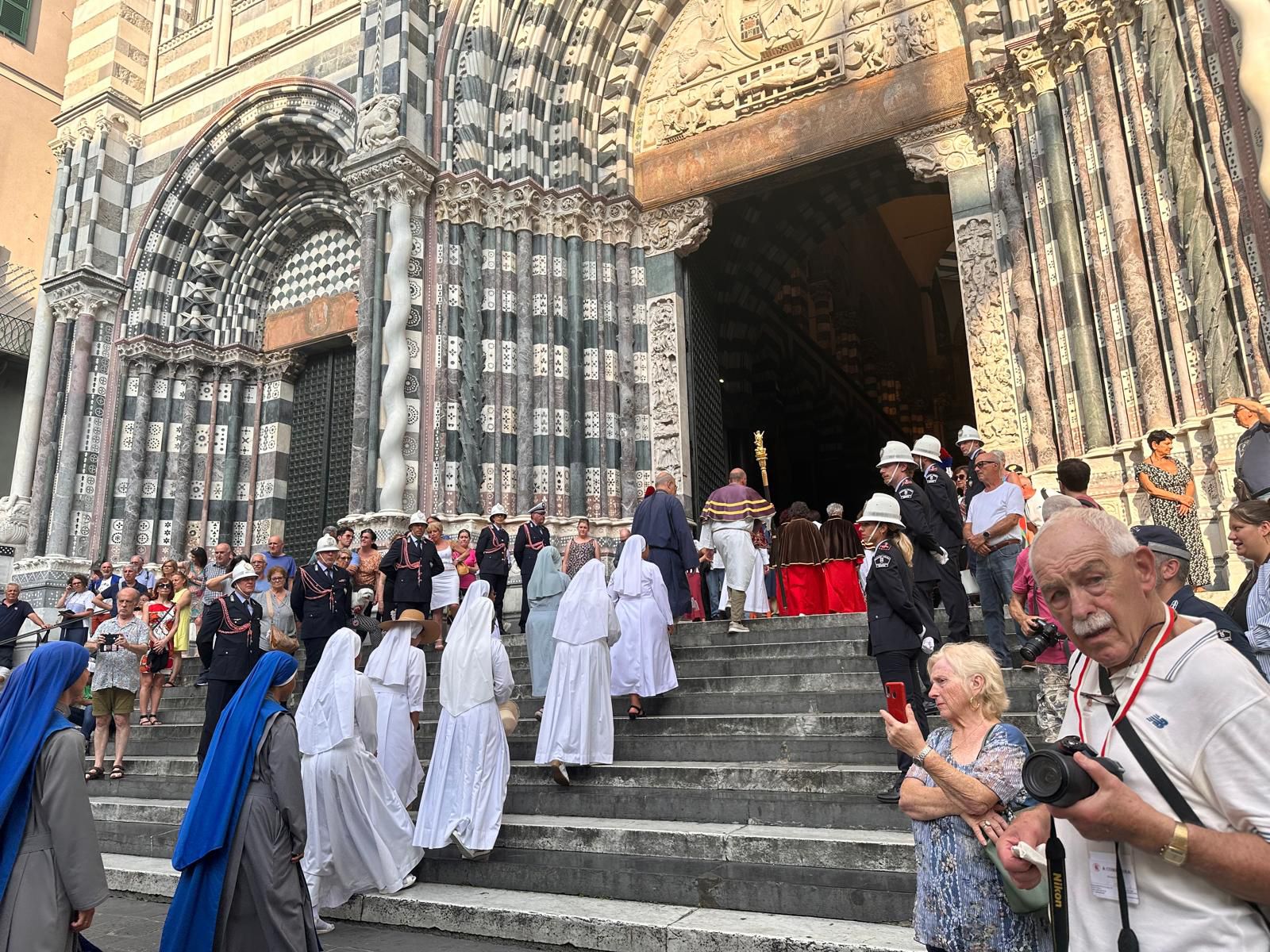 Festa di San Giovanni: Tasca, la processione con i 'Cristi' e la benedizione dell'Arca. Primocanale in diretta