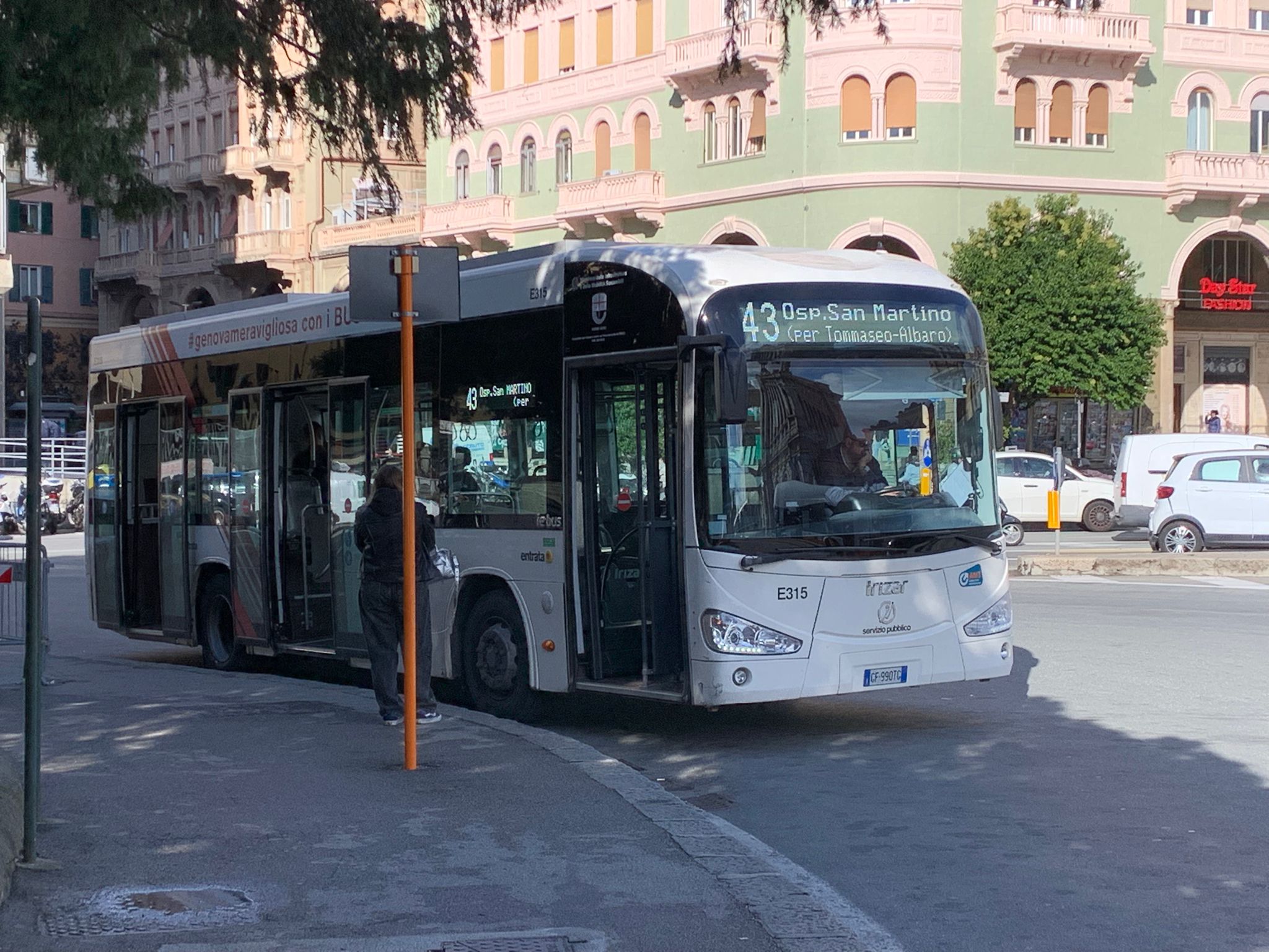 Amt, le nuove tariffe: addio alla metro gratis, abbonamenti in base all'Isee e due nuove sperimentazioni 