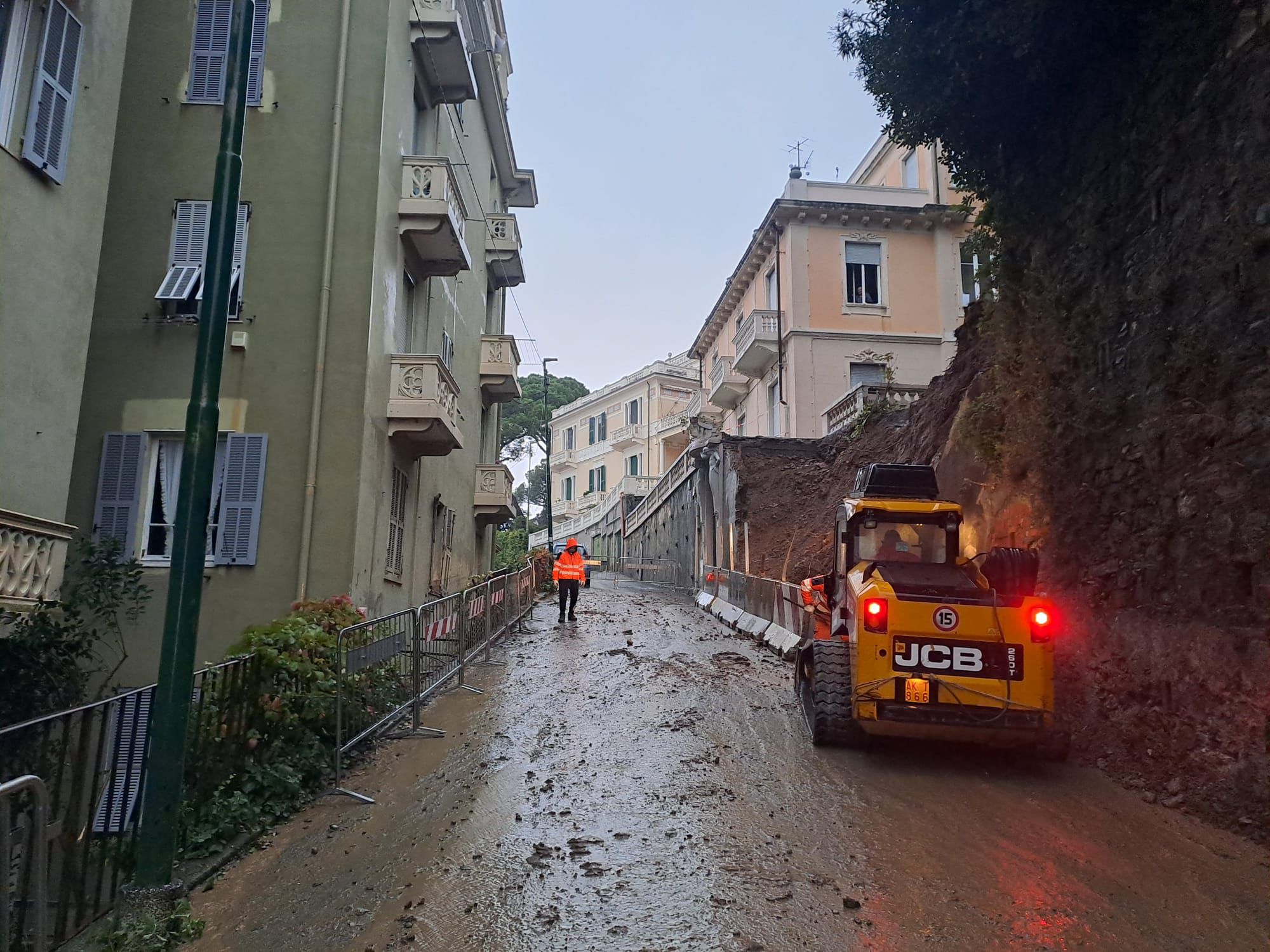 Allerta arancione su Genova, Aster prepara il post emergenza
