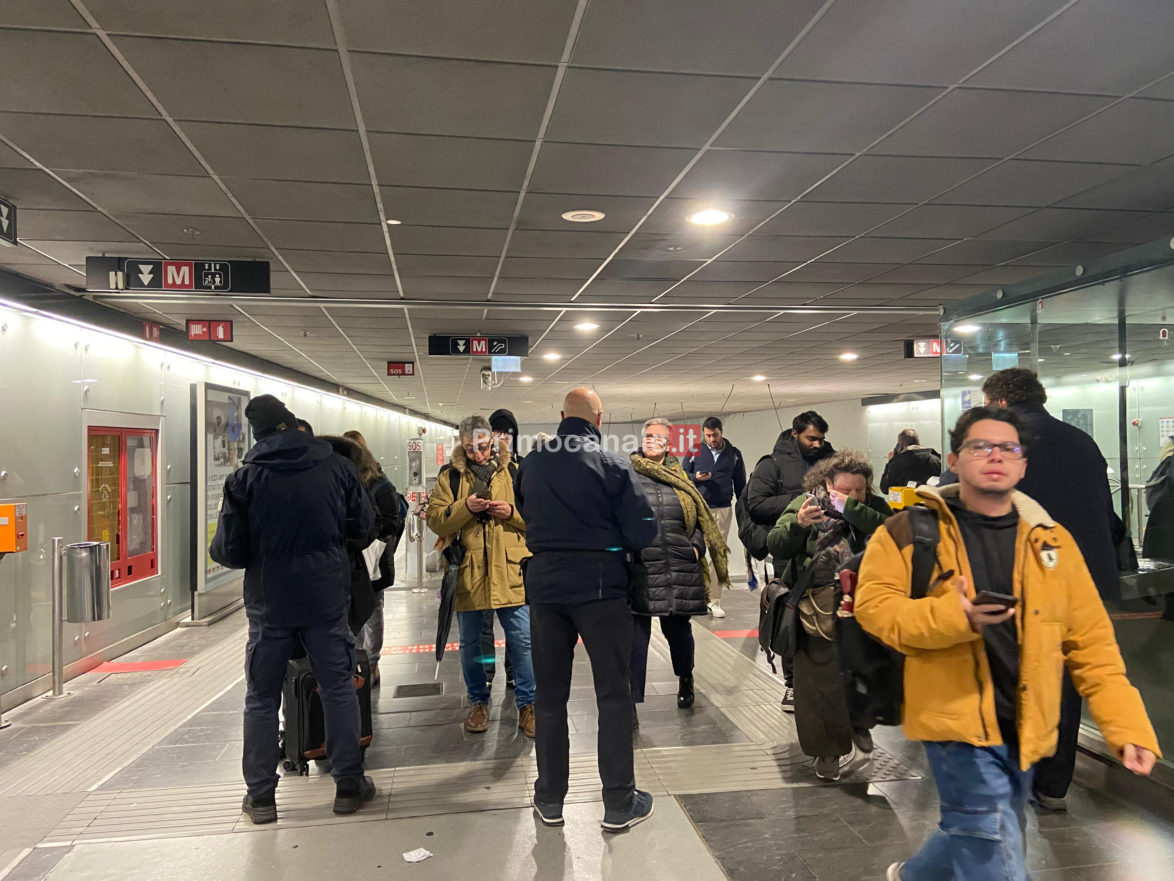 La metropolitana torna a pagamento, continuano i maxi controlli 