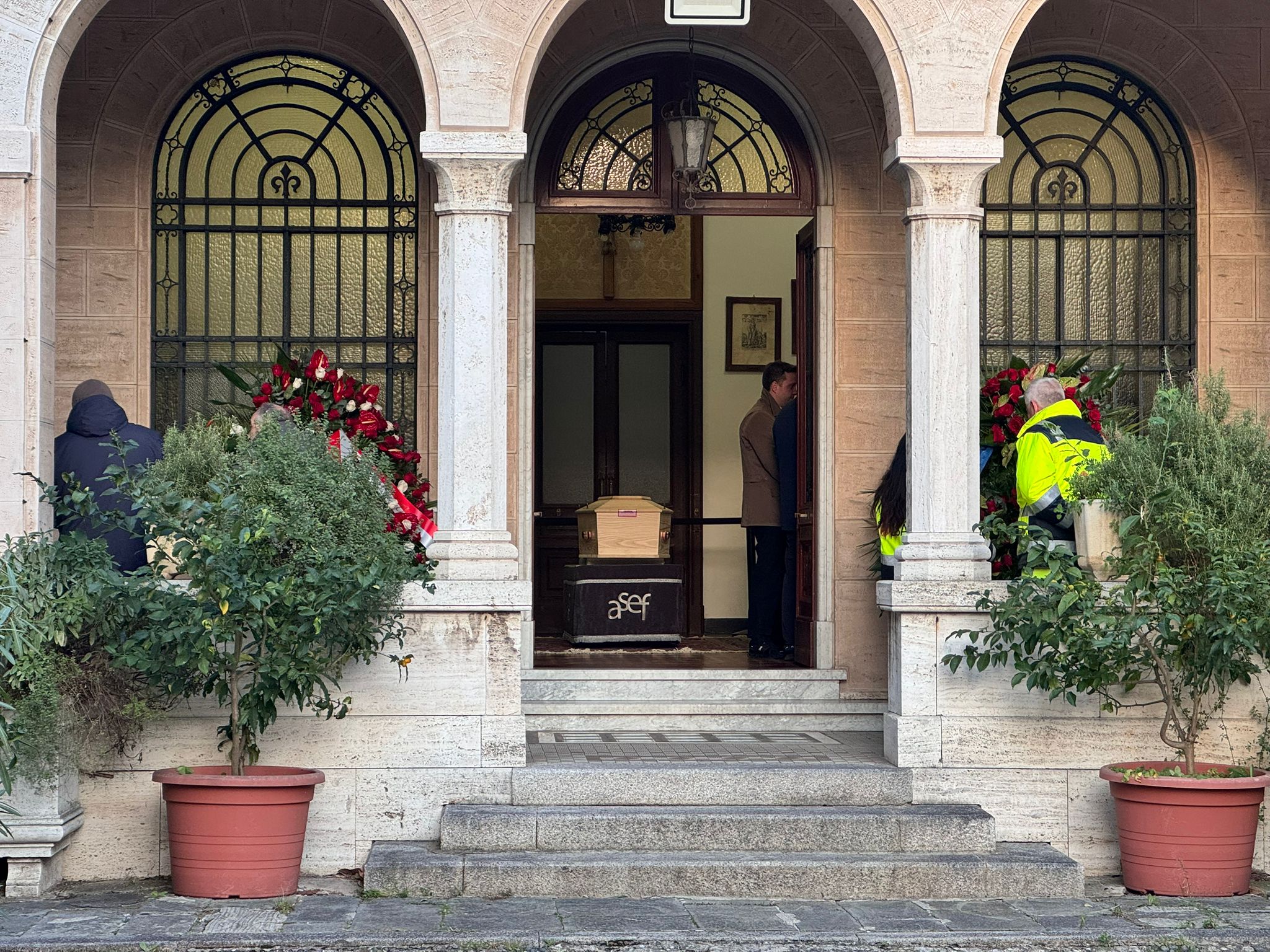 Crans-Montana, oggi un minuto di silenzio in tutte le scuole italiane