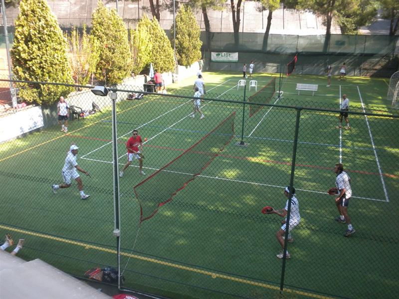 Nonostante il maltempo la stagione del beach tennis scalda i motori
