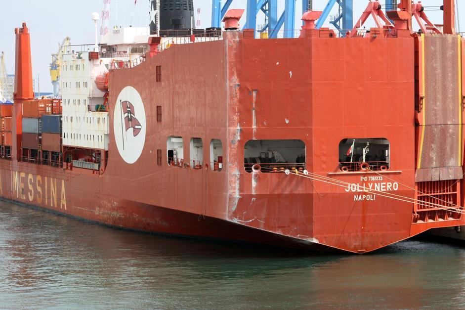 Molo Giano, rinviata l'apertura della scatola nera della nave