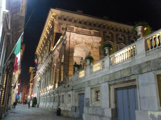 Centro storico ed edilizia privata: cambiano le deleghe nella giunta Doria