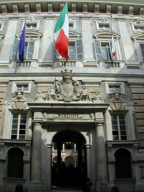 BIlancio previsionale 2013, anche stamattina palazzo Tursi è blindato