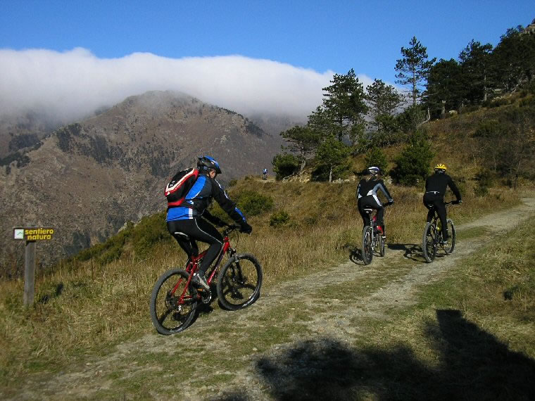 Escursionisti salvati dal Soccorso Alpino al Passo del Gava
