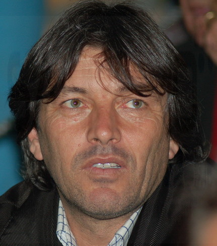 Musella stroncato da infarto, si cerca una persona