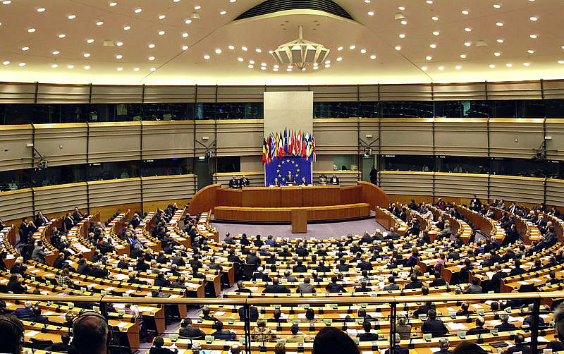 Il Parlamento Europeo all'Italia: 