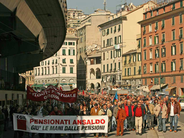 Caso amianto: i lavoratori genovesi scendono in piazza, presidio all'Inps