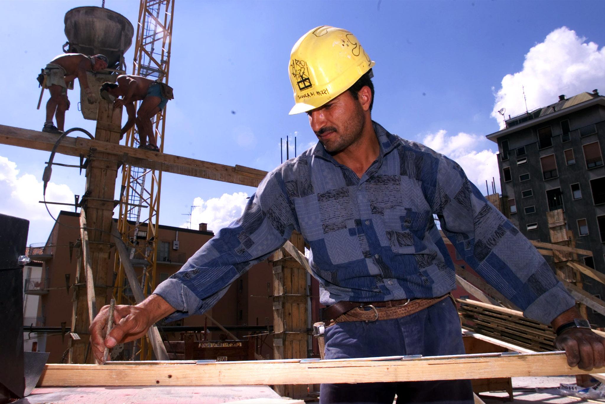 Edili, in Liguria persi 3500 posti di lavoro in dodici mesi 