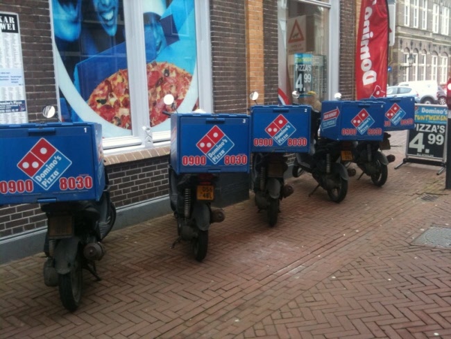 Pizza Express aggredito e rapinato ieri sera a Rivarolo
